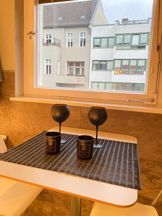 Cozy Modern With Small Balcony In The Heart Of Lejlighed