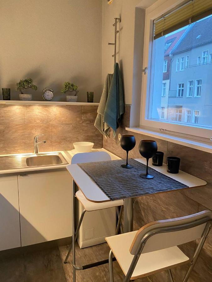 Cozy Modern With Small Balcony In The Heart Of Lejlighed