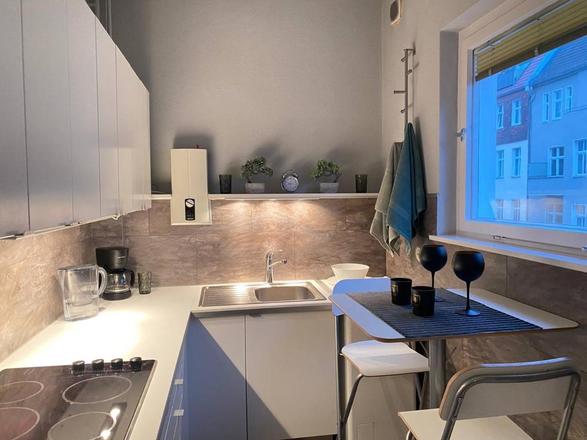 Cozy Modern With Small Balcony In The Heart Of Lejlighed Berlin