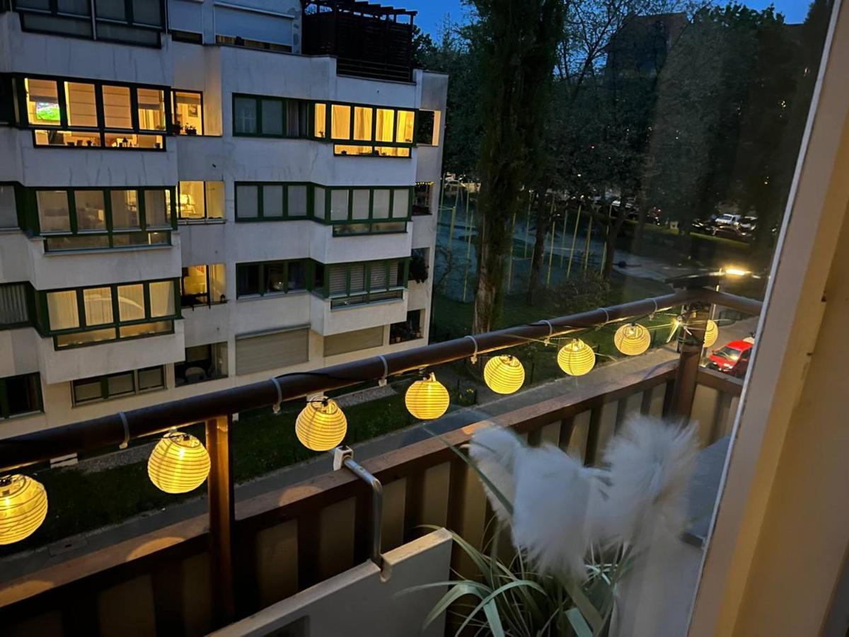 Appartement Cozy Modern With Small Balcony In The Heart Of Berlin